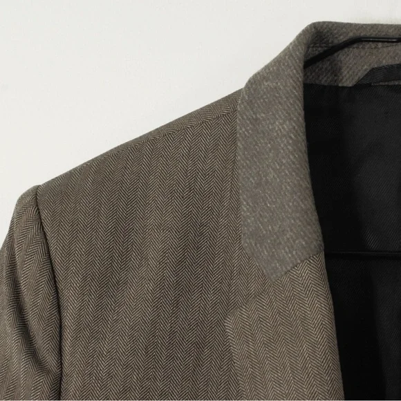 Classic Women's Brown Blazer - Picture 2 of 6